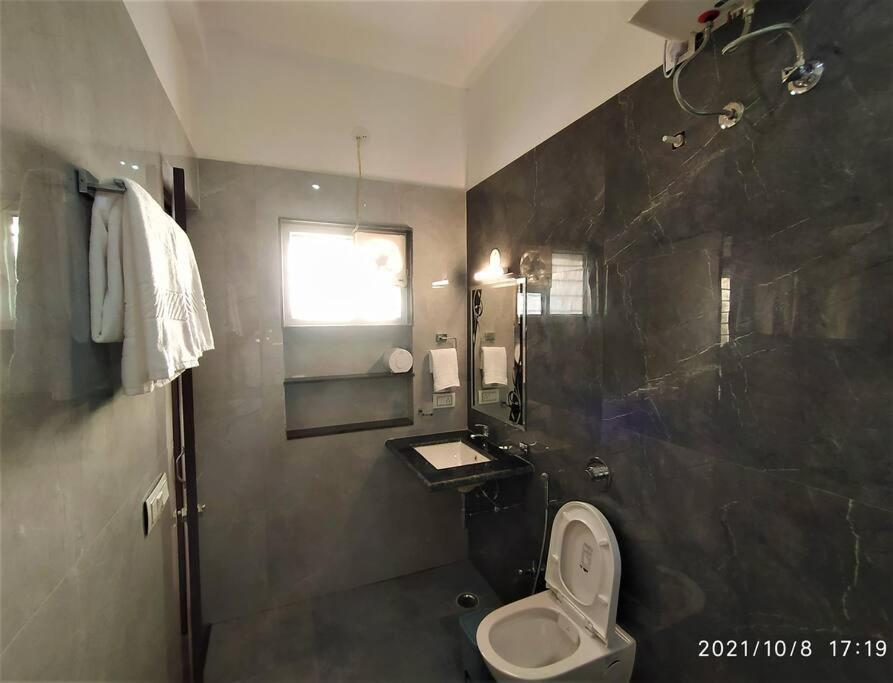 Nine Hill Villa - 2Bhk Private Villa With Pool Udaipur Luaran gambar