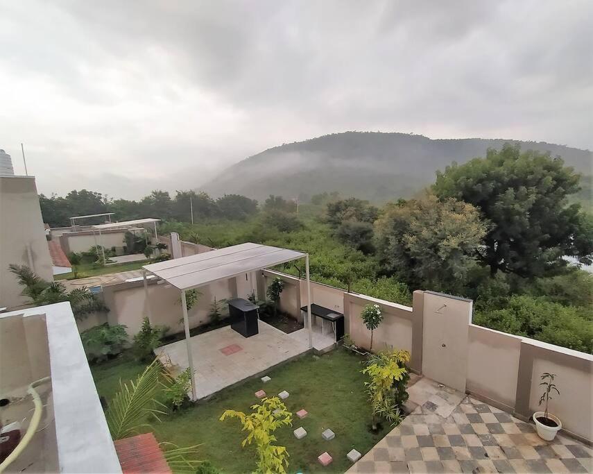Nine Hill Villa - 2Bhk Private Villa With Pool Udaipur Luaran gambar
