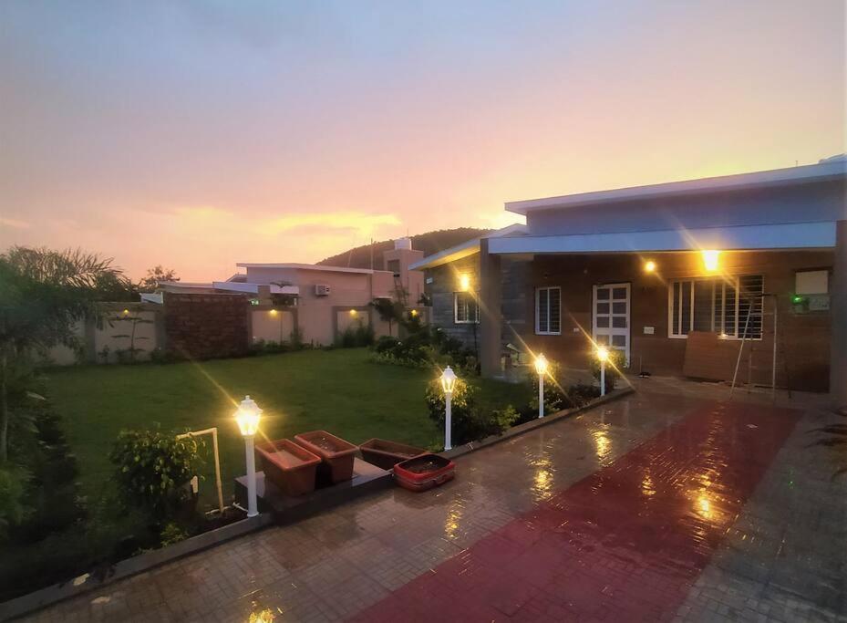 Nine Hill Villa - 2Bhk Private Villa With Pool Udaipur Luaran gambar