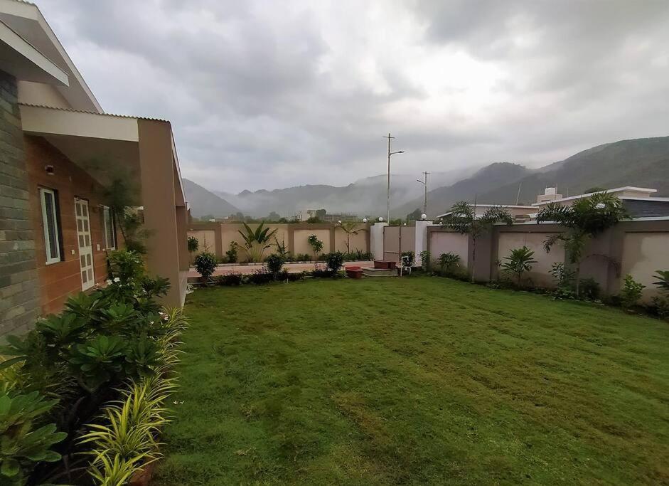 Nine Hill Villa - 2Bhk Private Villa With Pool Udaipur Luaran gambar