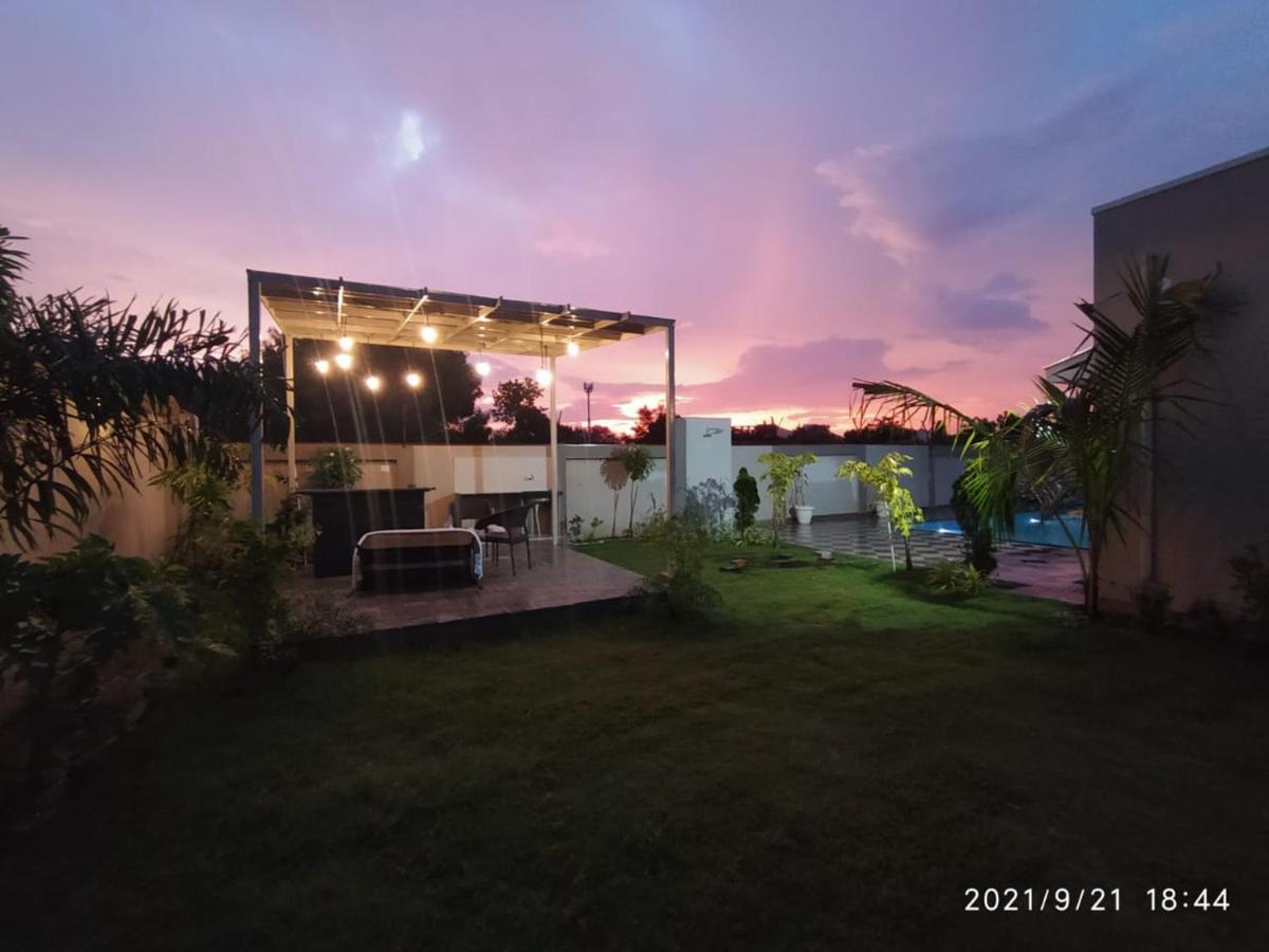 Nine Hill Villa - 2Bhk Private Villa With Pool Udaipur Luaran gambar