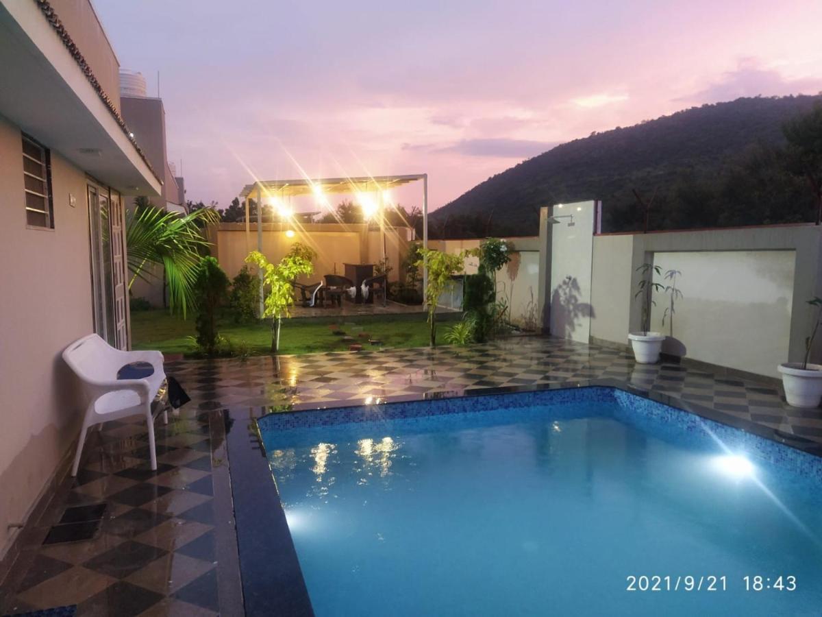 Nine Hill Villa - 2Bhk Private Villa With Pool Udaipur Luaran gambar