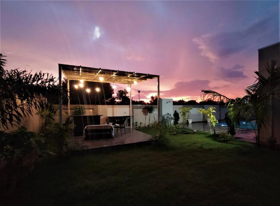 Nine Hill Villa - 2Bhk Private Villa With Pool Udaipur Luaran gambar