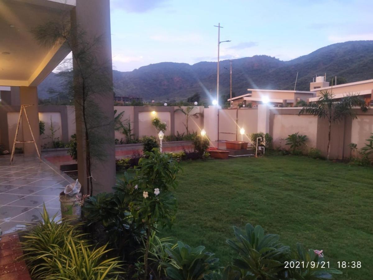 Nine Hill Villa - 2Bhk Private Villa With Pool Udaipur Luaran gambar